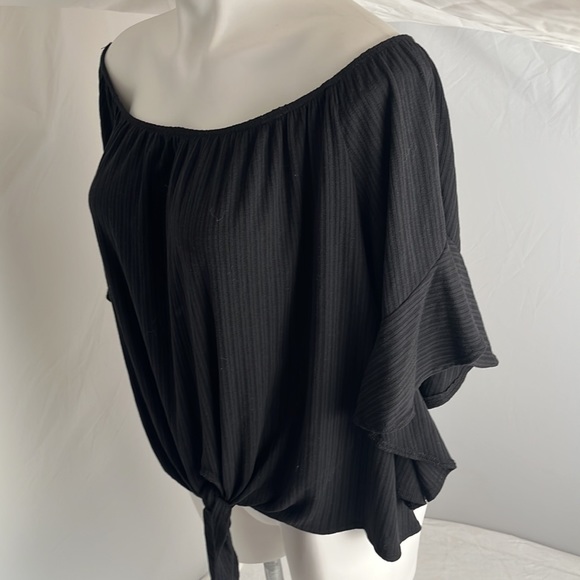 Alyssa Thomas black tie front blouse - Picture 4 of 10